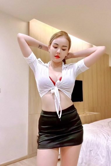 Dearna- Johor Bahru Escort
