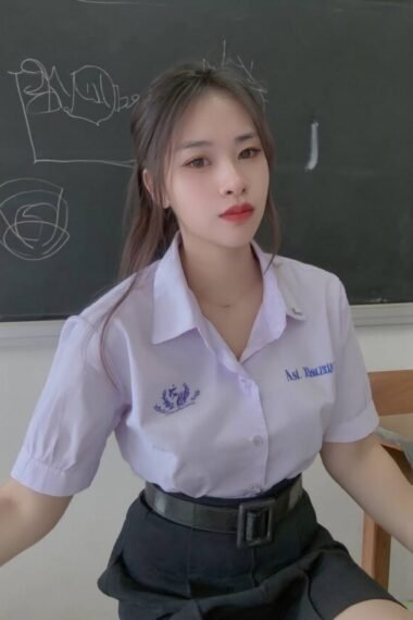 Ninew- Johor Bahru Escort