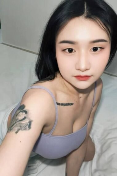 Katik- Johor Bahru Escort