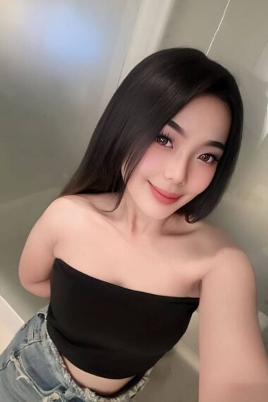 April ( Indon )- Johor Bahru Escort