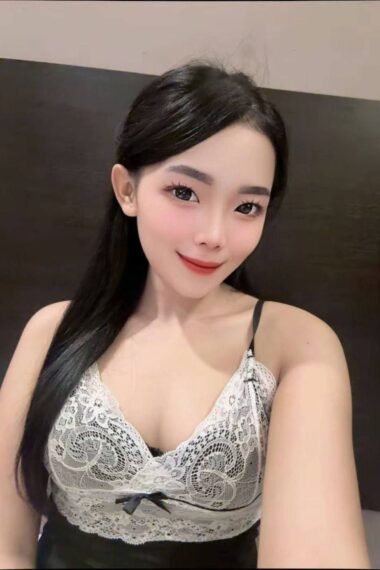 April ( Indon )- Johor Bahru Escort