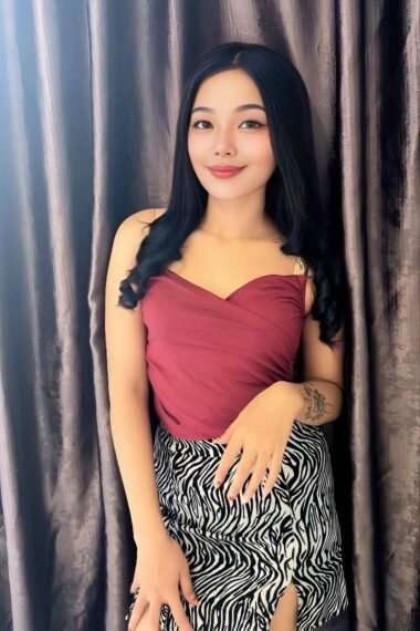April ( Indon )- Johor Bahru Escort
