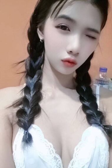 Pary- Johor Bahru Escort