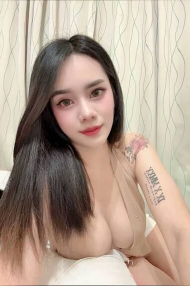 Meemi- Johor Bahru Escort